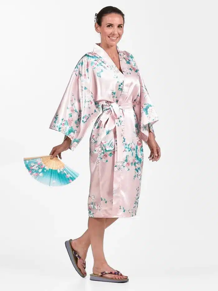 kimono japonais court femme rose