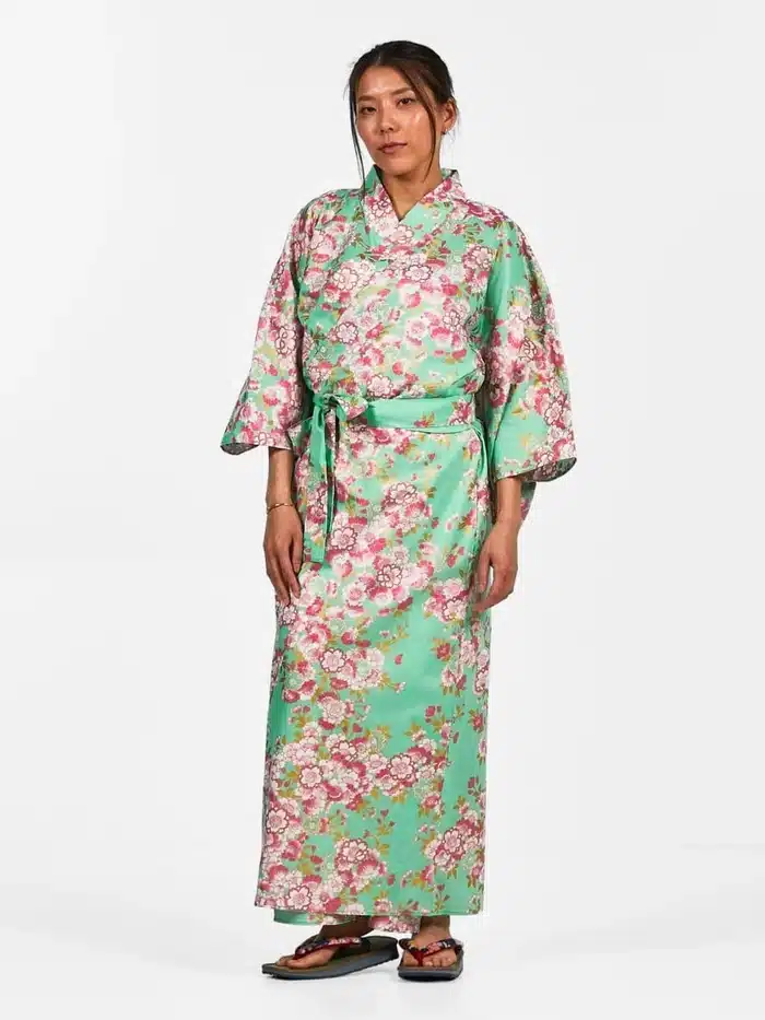 kimono japonais femme long vert sakura face