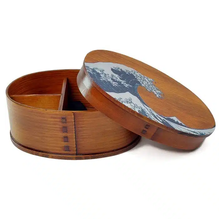 Bento japonais Grande Vague Kanagawa en cèdre 750 ml – Image 2